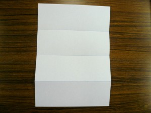 用紙 を ぴったり 三 つ折り に する 方法